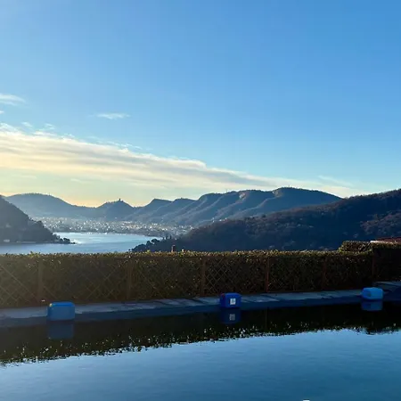 別荘 Rosemarie チェルノッビオ