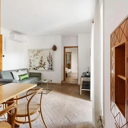 Rosemarie チェルノッビオ